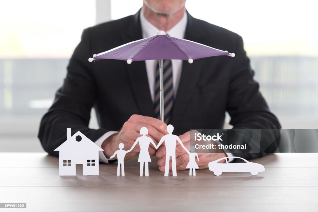 Insurer protecting a house, a family and a car